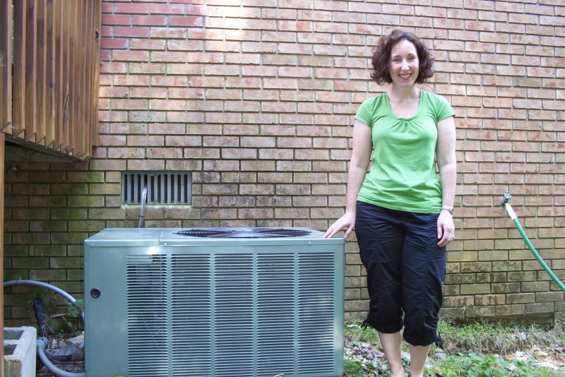 Randi Frank is all smiles after Comfortman installed a new 13 S.E.E.R Air Conditioning system in April of 2009